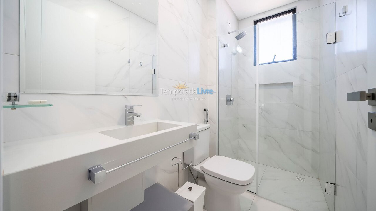 Apartamento para aluguel de temporada em Bombinhas (Praia de Bombas)