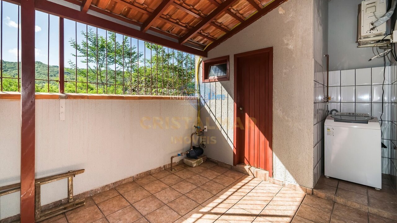 House for vacation rental in Bombinhas (Praia de Bombas)