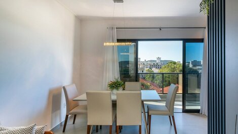L008 - Apartment with 2 suites and sea view in Canto Grande