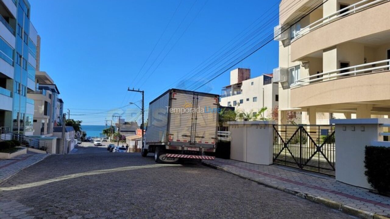 Apartment for vacation rental in Bombinhas (Praia de Bombas)