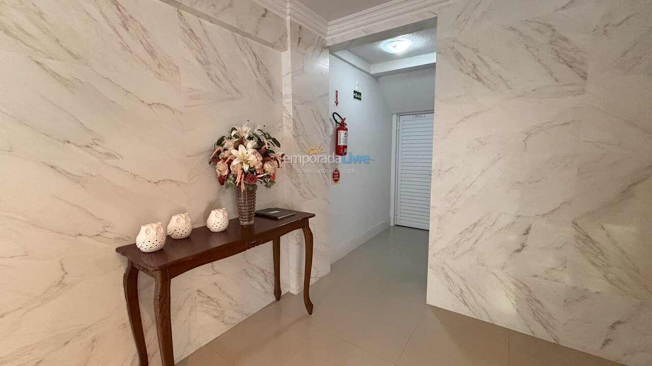 Apartment for vacation rental in Bombinhas (Praia de Bombas)