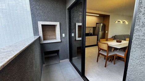 L026 - Apartment at the back, on the first floor, building with...