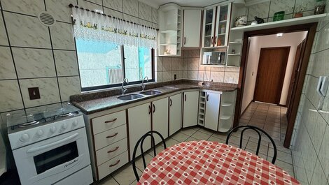 051- Apartamento para 5 personas a 50 m del mar