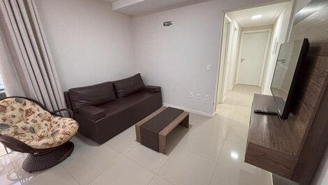 237- Apartamento con piscina, 2 dormitorios, a 250 m de la playa de Bombas.