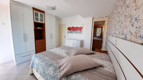 143- Apartamento de 3 dormitorios en Quatro Ilhas