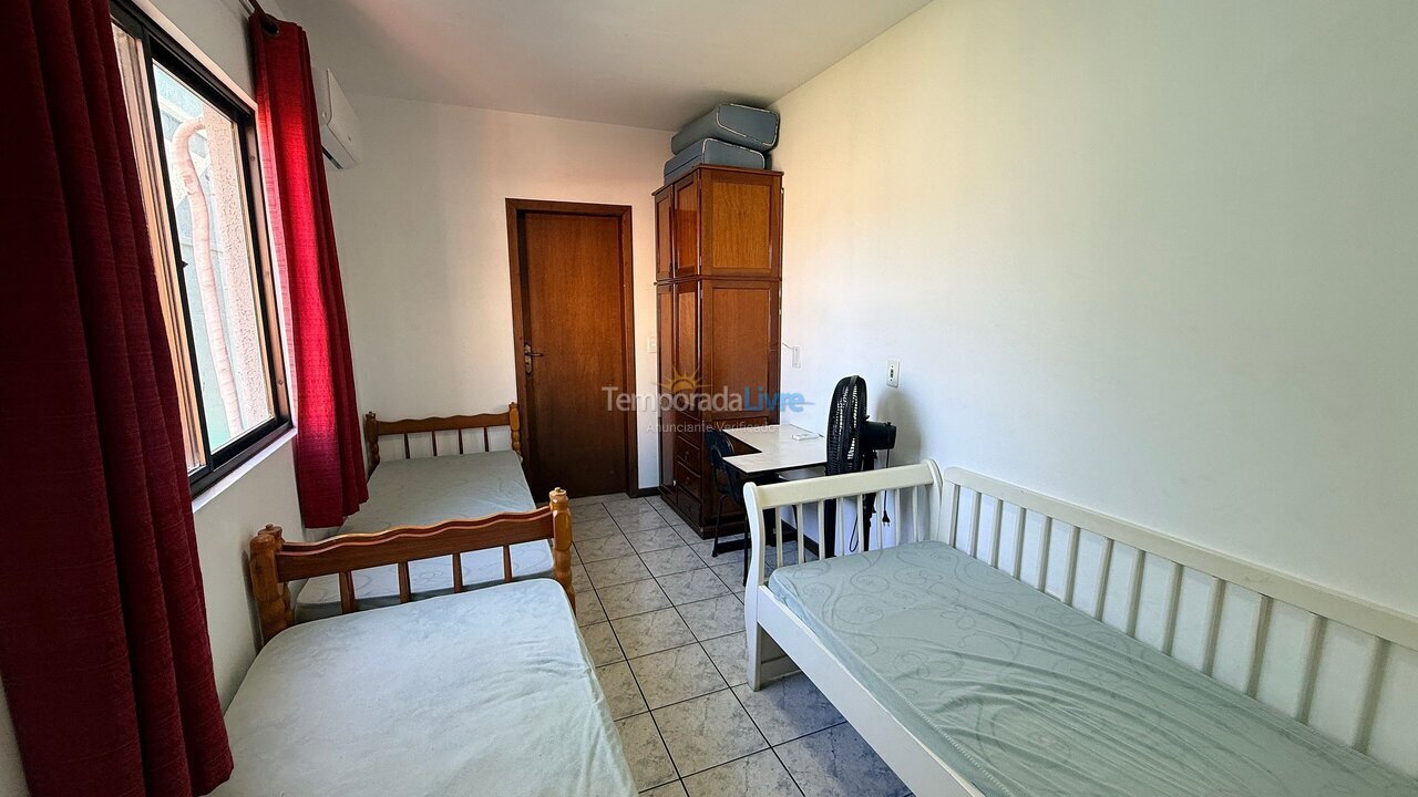 Apartamento para alquiler de vacaciones em Bombinhas (Praia de Bombas)