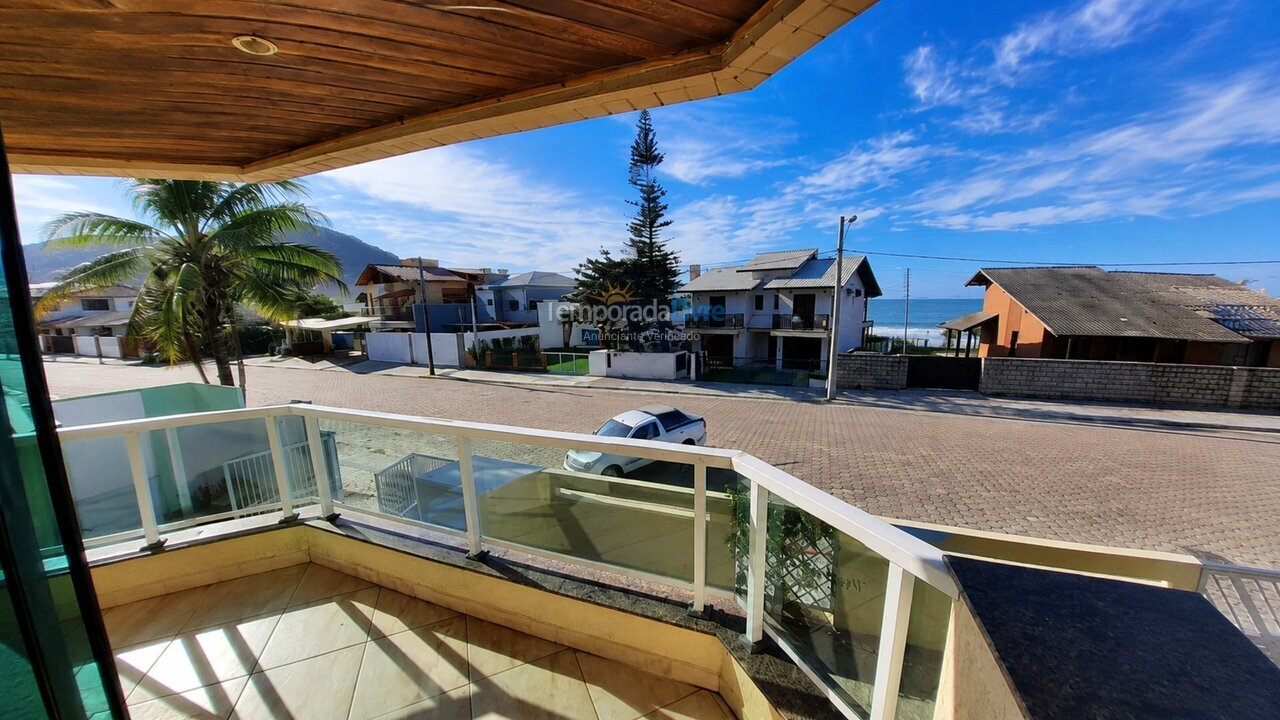 Apartamento para alquiler de vacaciones em Bombinhas (Praia de Quatro Ilhas)