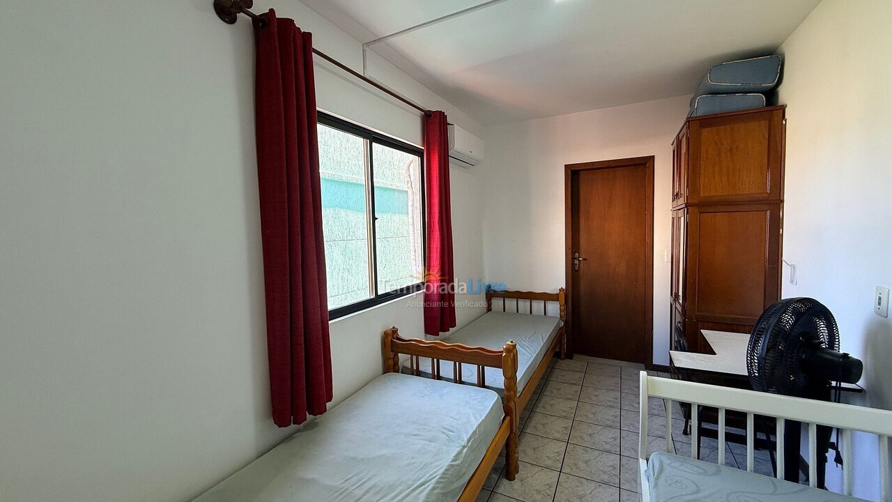 Apartamento para alquiler de vacaciones em Bombinhas (Praia de Bombas)
