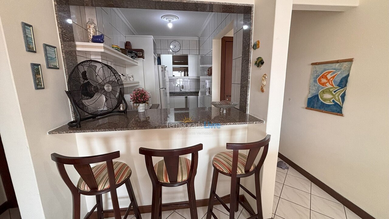 Apartment for vacation rental in Bombinhas (Praia de Bombas)