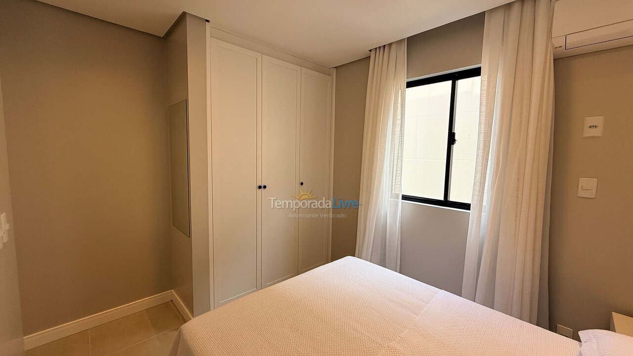 Apartamento para aluguel de temporada em Bombinhas (Praia de Bombas)