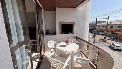 058- Apartment 50m from Bombas Beach, Balcony, BBQ