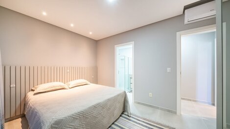 L012 - High-end duplex penthouse on the beachfront in Canto Grande
