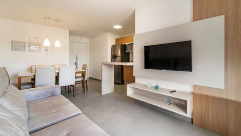 L010 - Apartment with 2 suites, 180 meters from Canto Grande beach.