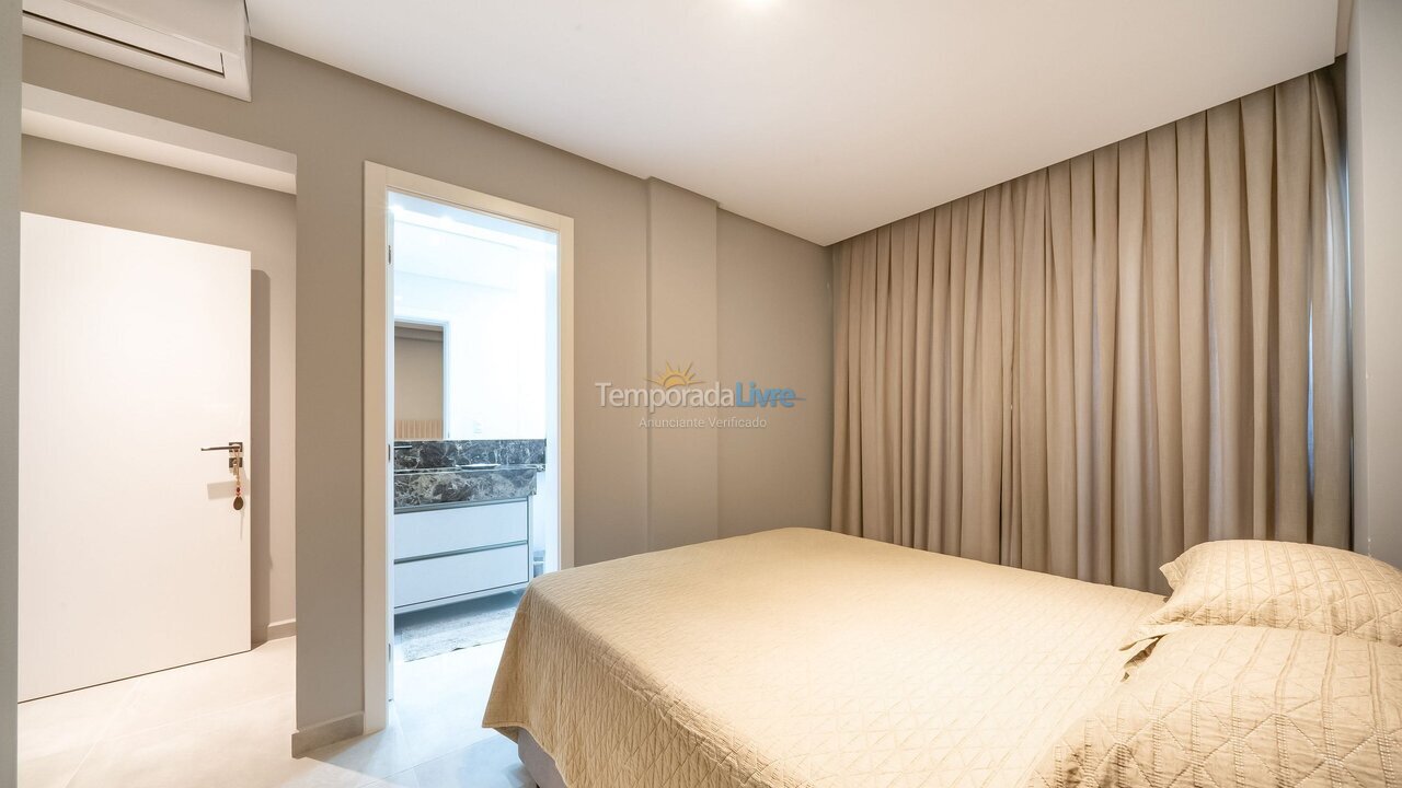 Apartment for vacation rental in Bombinhas (Canto Grande)