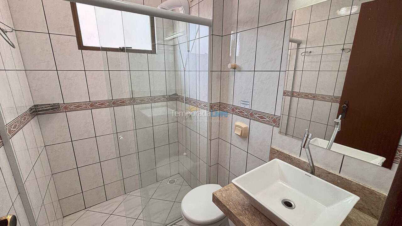 Apartment for vacation rental in Bombinhas (Praia de Bombas)