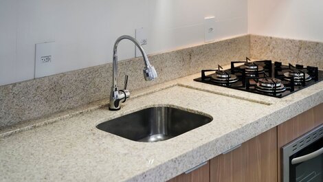 L010 - Apartment with 2 suites, 180 meters from Canto Grande beach.