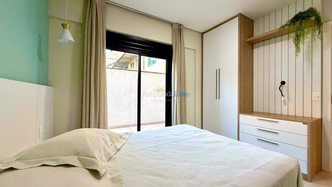 Apartamento para aluguel de temporada em Bombinhas (Canto Grande)