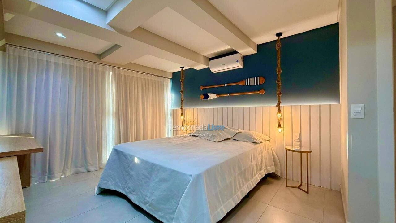Apartamento para aluguel de temporada em Bombinhas (Canto Grande)