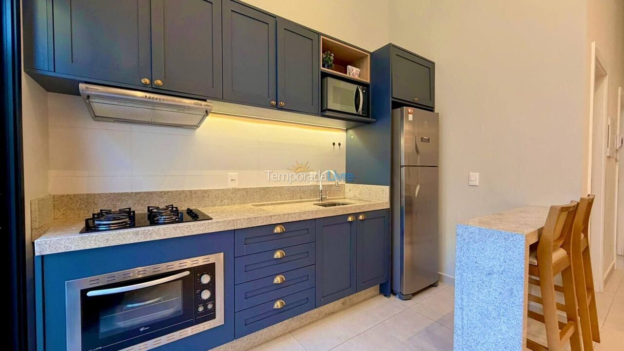 Apartamento para aluguel de temporada em Bombinhas (Canto Grande)