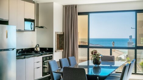 L037 - Apartamento com Vista para o Mar a 50m da Praia em Canto...