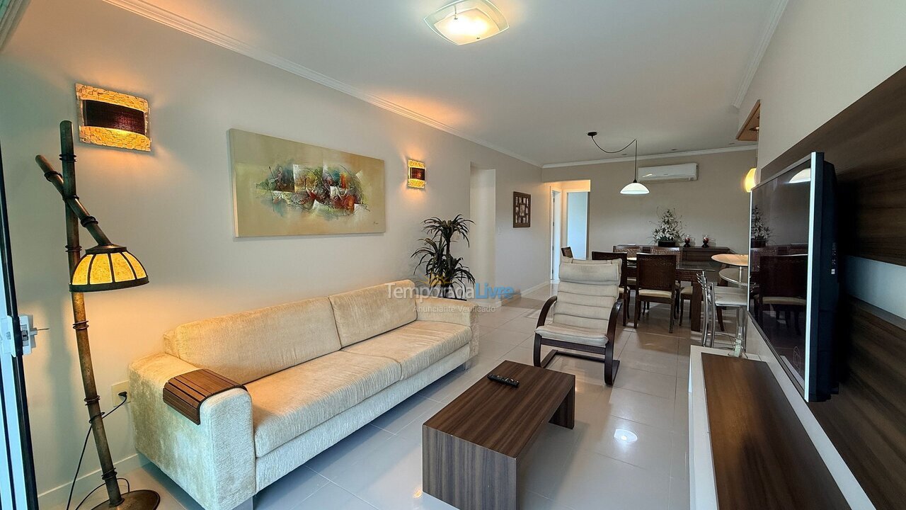 Apartment for vacation rental in Bombinhas (Praia de Bombas)