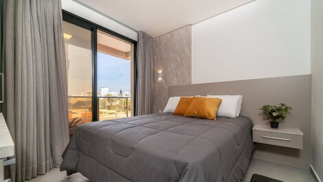 L037 - Apartamento com Vista para o Mar a 50m da Praia em Canto...