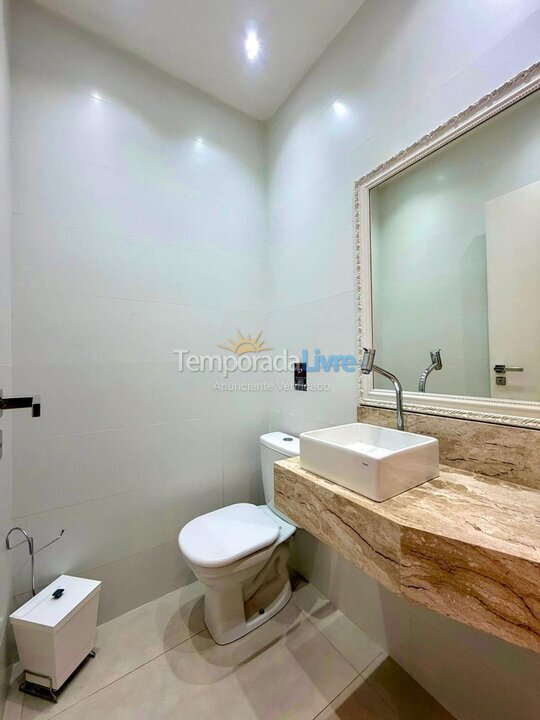 Apartamento para aluguel de temporada em Bombinhas (Canto Grande)
