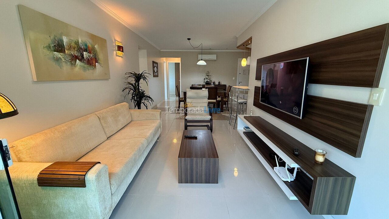 Apartment for vacation rental in Bombinhas (Praia de Bombas)