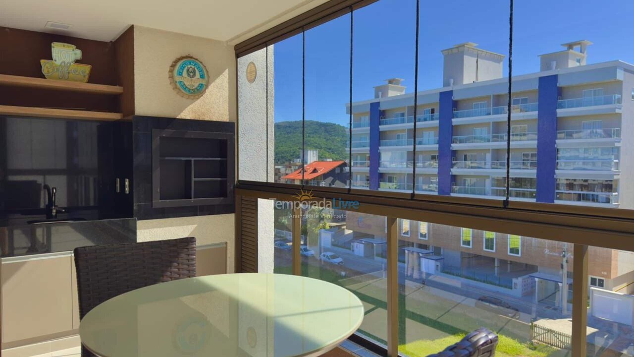 Apartamento para alquiler de vacaciones em Bombinhas (Praia de Bombas)