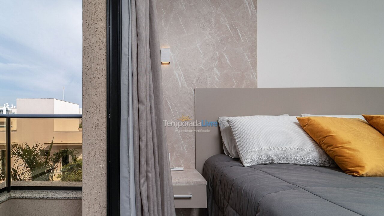 Apartamento para aluguel de temporada em Bombinhas (Canto Grande)