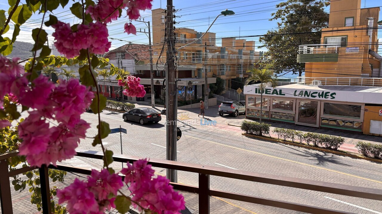 Apartment for vacation rental in Bombinhas (Praia de Bombas)