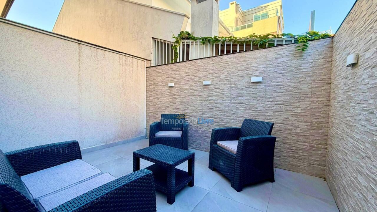Apartamento para aluguel de temporada em Bombinhas (Canto Grande)