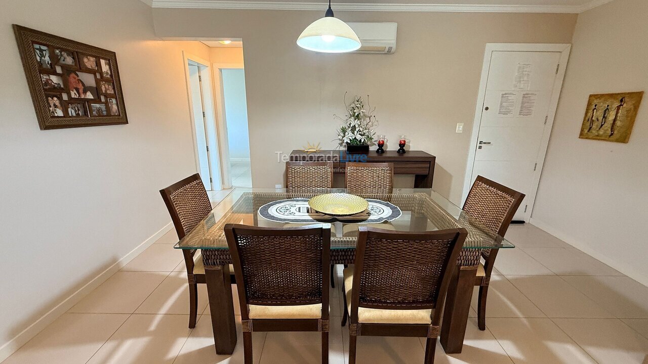 Apartment for vacation rental in Bombinhas (Praia de Bombas)