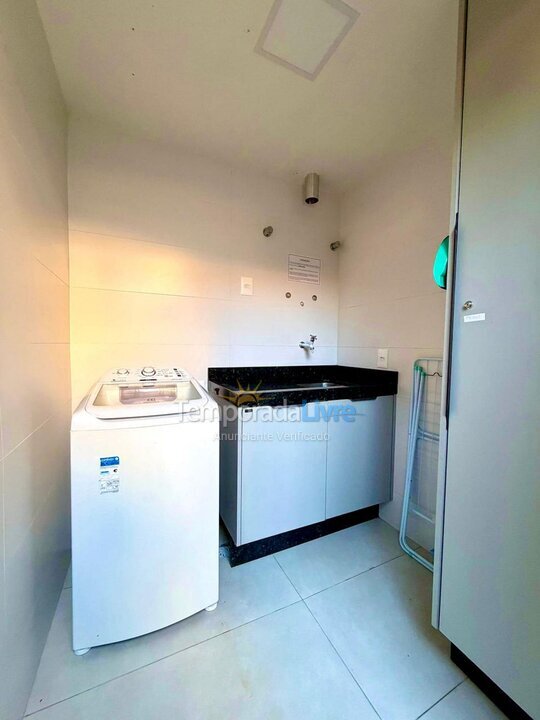 Apartamento para aluguel de temporada em Bombinhas (Canto Grande)