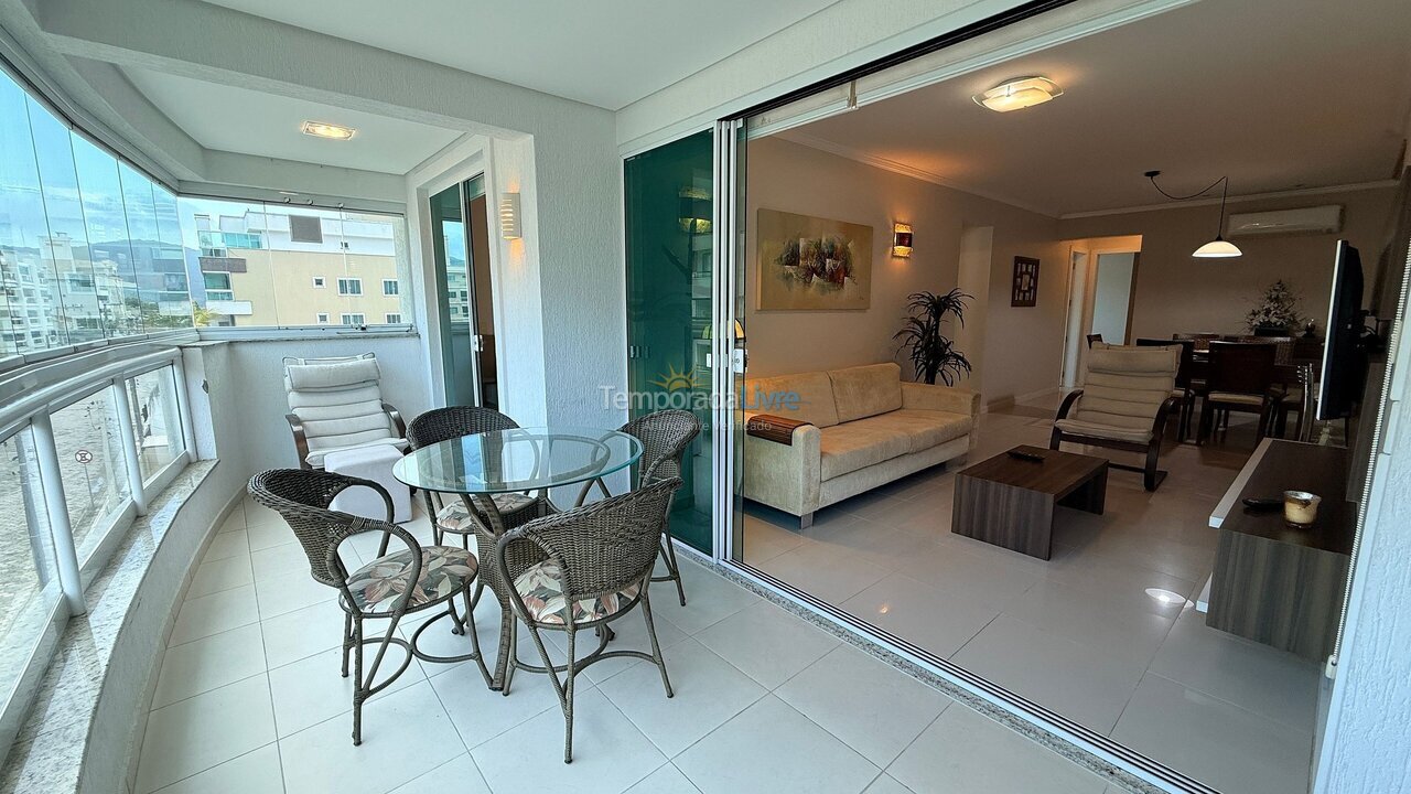 Apartment for vacation rental in Bombinhas (Praia de Bombas)
