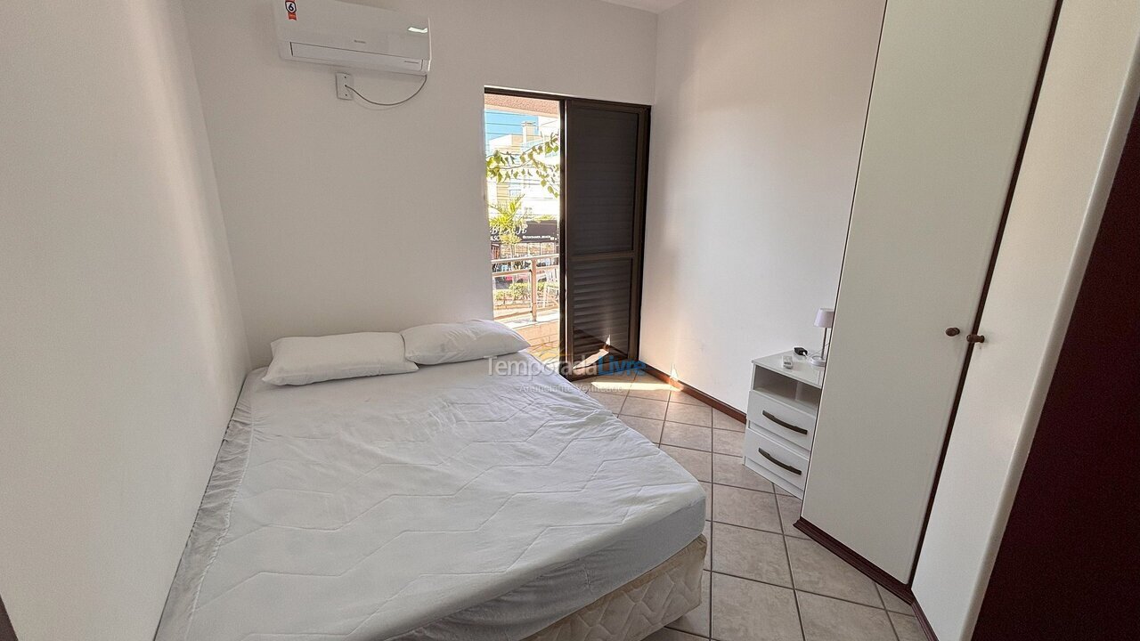 Apartment for vacation rental in Bombinhas (Praia de Bombas)