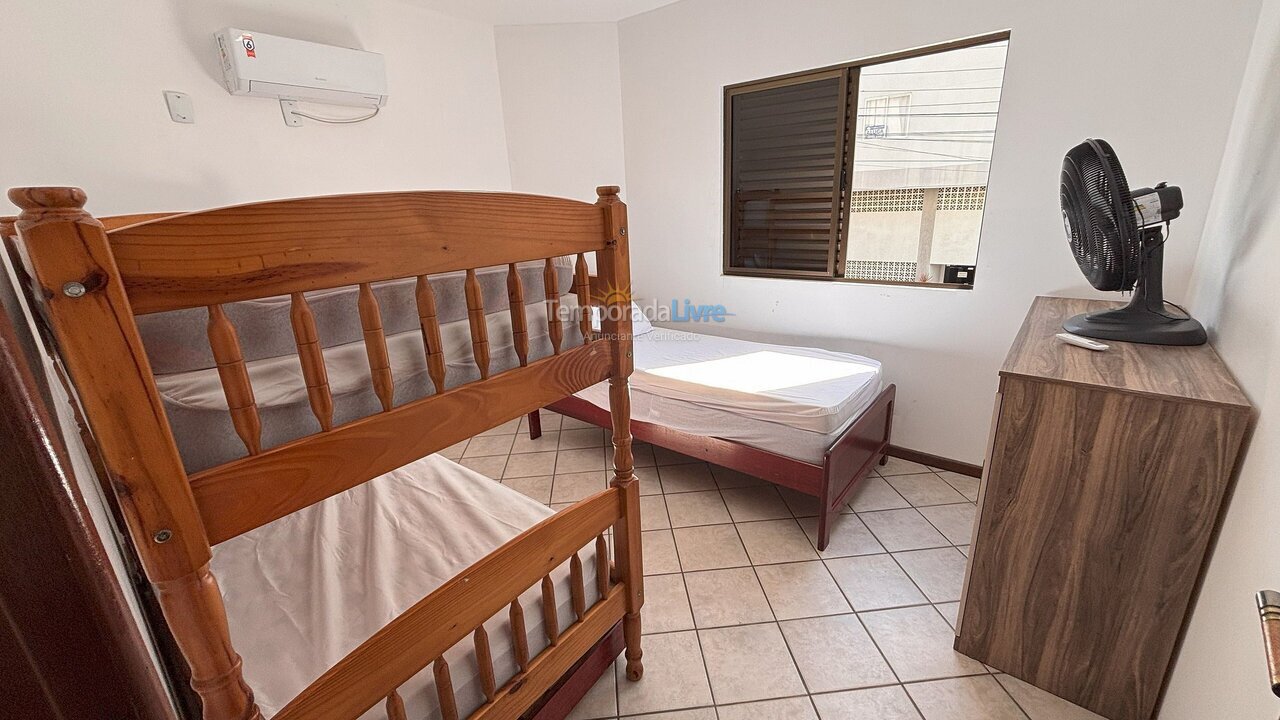 Apartment for vacation rental in Bombinhas (Praia de Bombas)