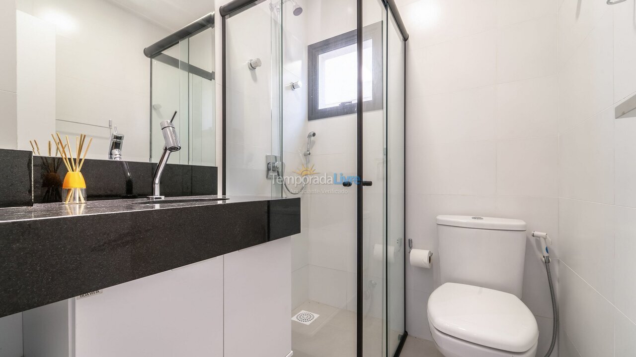 Apartamento para aluguel de temporada em Bombinhas (Canto Grande)