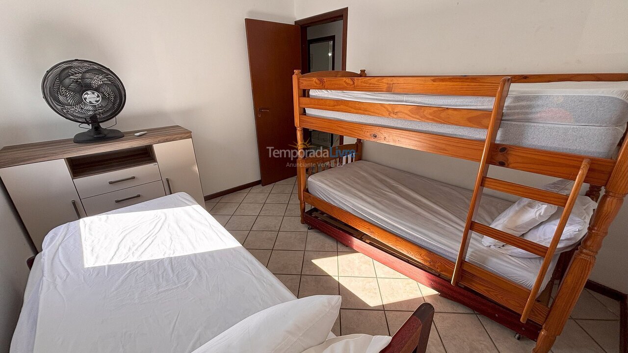 Apartment for vacation rental in Bombinhas (Praia de Bombas)