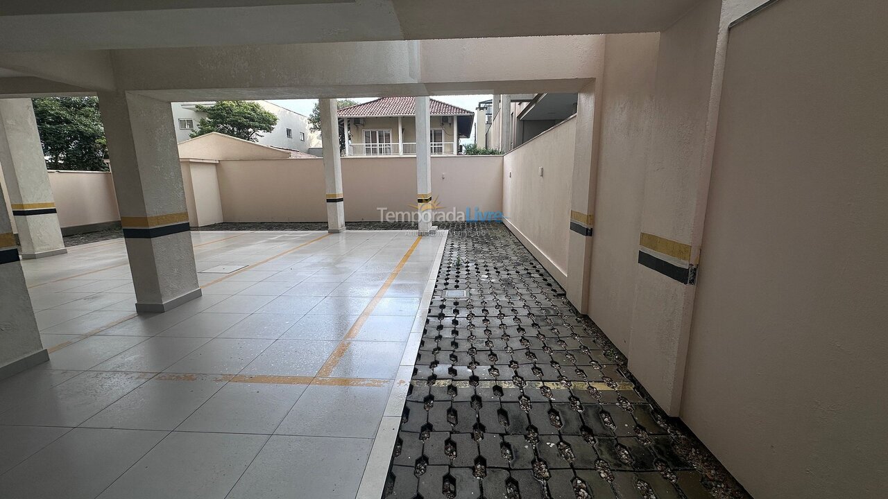 Apartamento para aluguel de temporada em Bombinhas (Canto Grande)