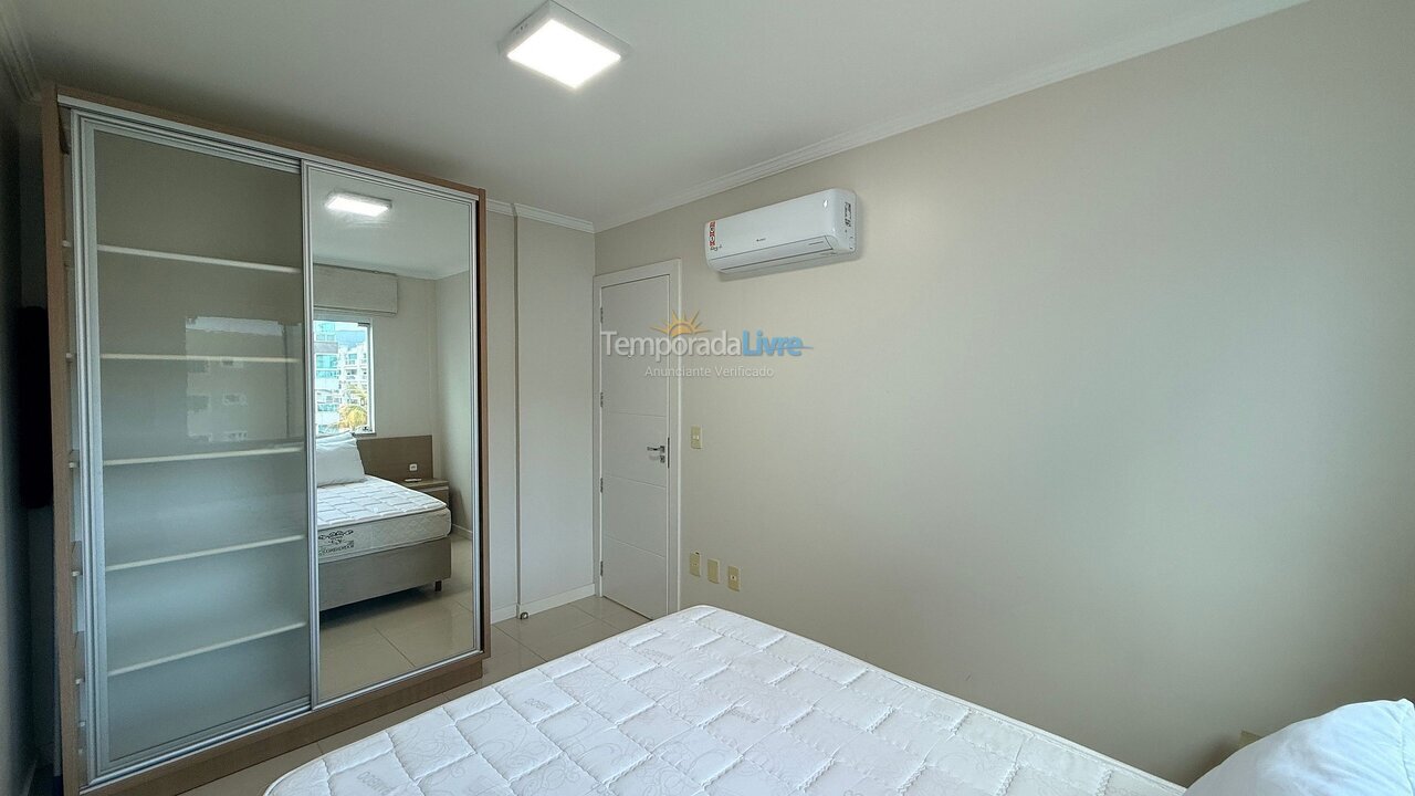 Apartment for vacation rental in Bombinhas (Praia de Bombas)