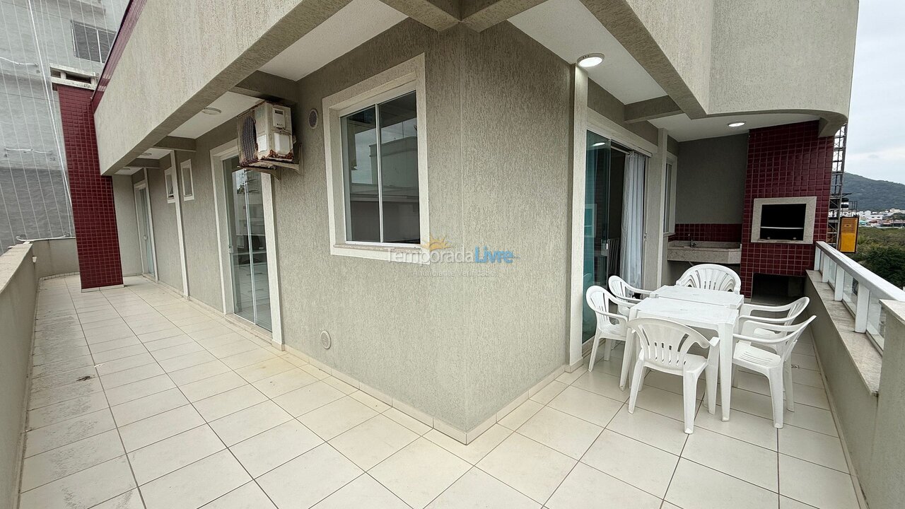 Apartment for vacation rental in Bombinhas (Praia de Bombas)