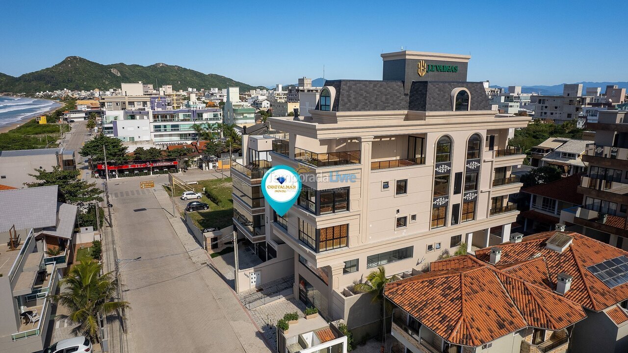 Apartamento para aluguel de temporada em Bombinhas (Canto Grande)