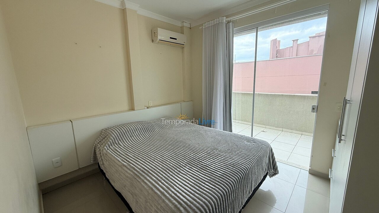 Apartment for vacation rental in Bombinhas (Praia de Bombas)