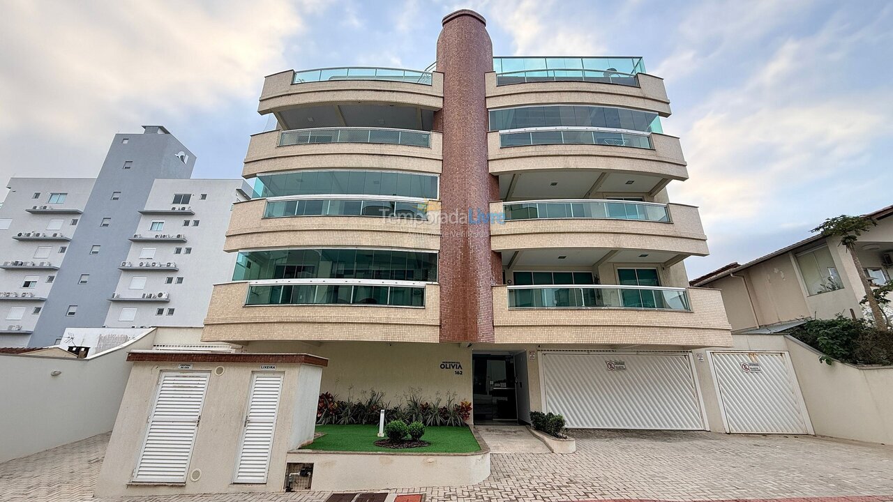 Apartment for vacation rental in Bombinhas (Praia de Bombas)