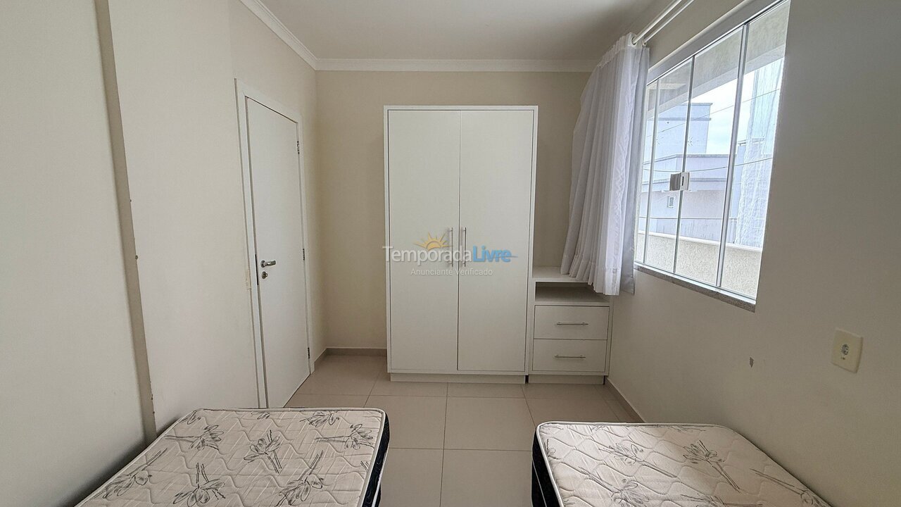 Apartment for vacation rental in Bombinhas (Praia de Bombas)