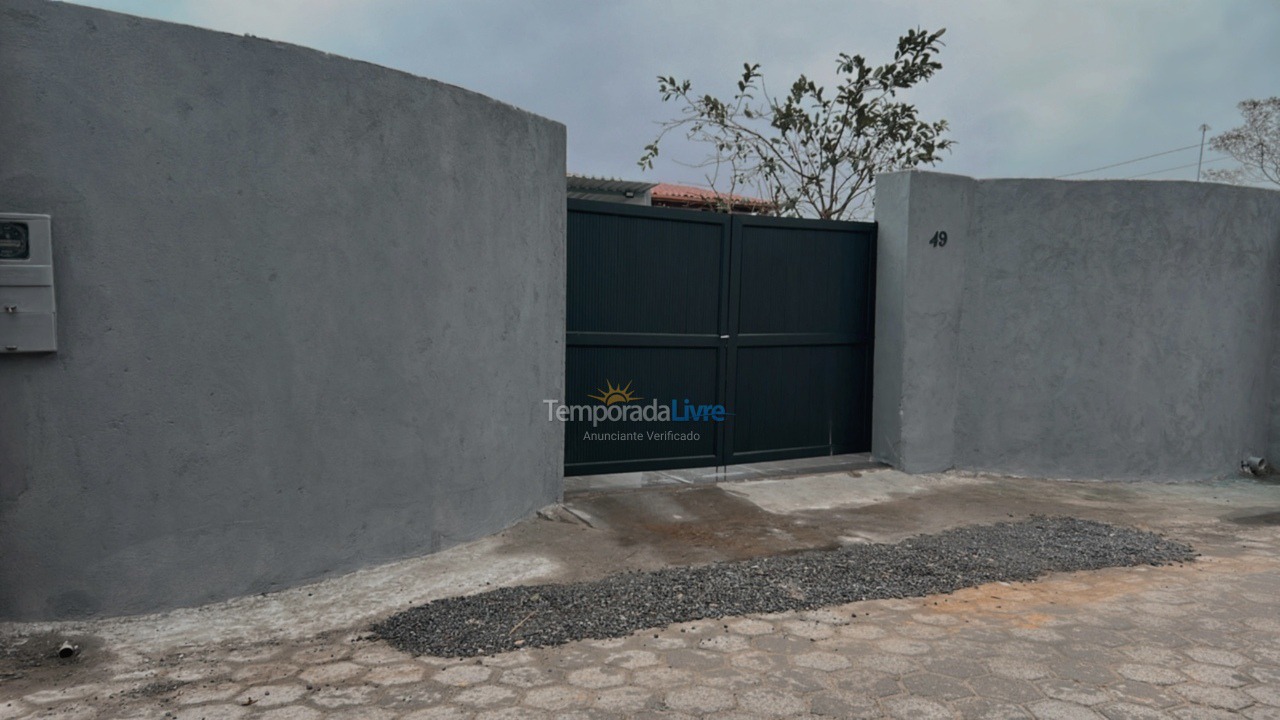 Casa para aluguel de temporada em Ubatuba (Maranduba)