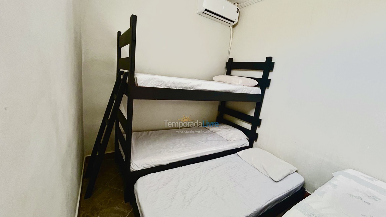 Casa para aluguel de temporada em Ubatuba (Maranduba)