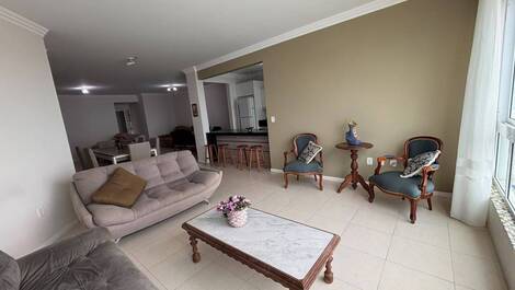 Apartamento de lujo frente a la playa