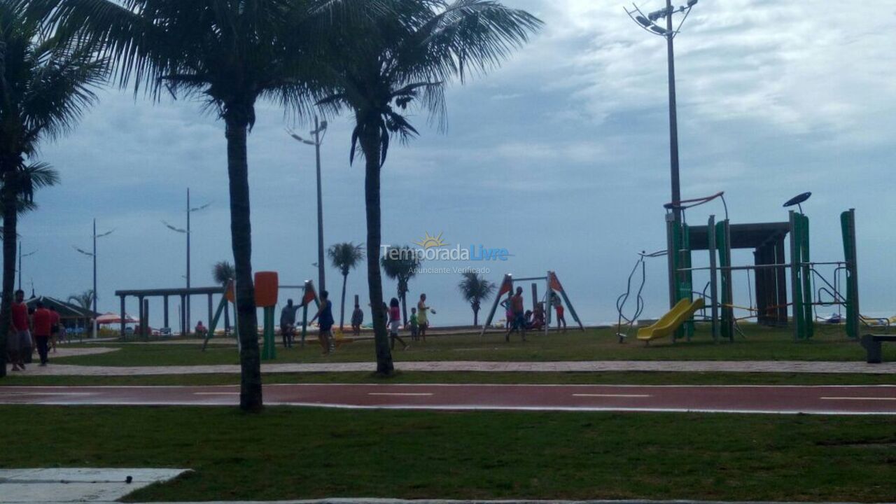 Apartamento para aluguel de temporada em Praia Grande (Praia do Caiçara)